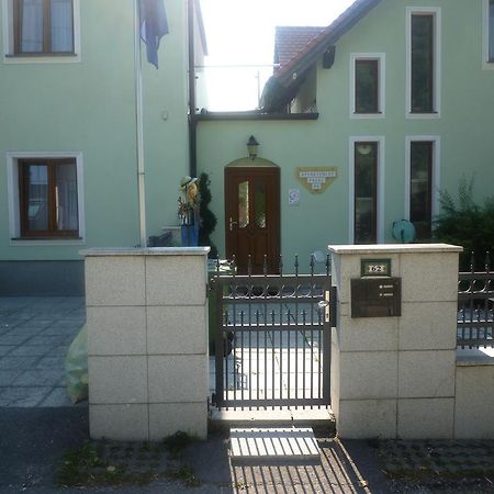 Gartenpension Prosl فيينا المظهر الخارجي الصورة